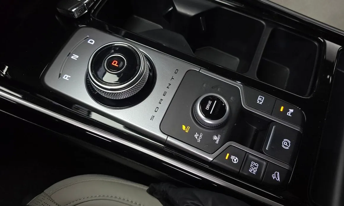 Kia Sorento — фото 3