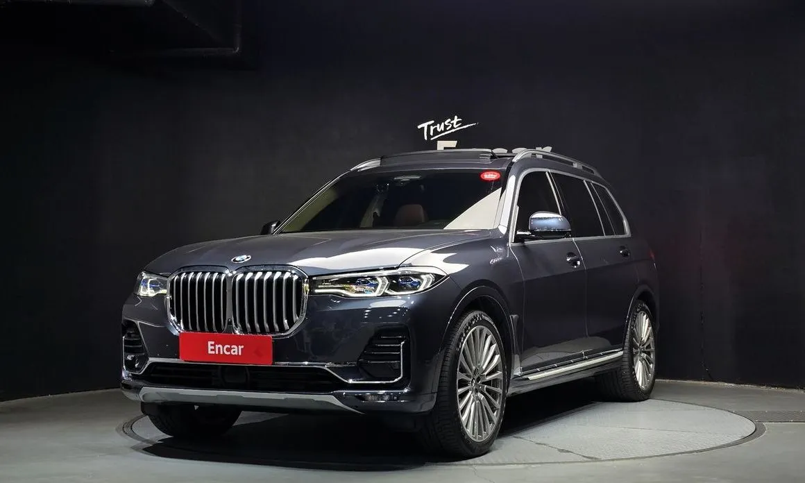 BMW X7 — фото 1