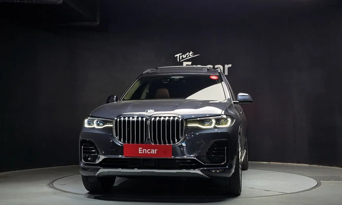 BMW X7 — фото 3