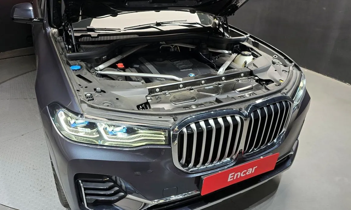 BMW X7 — фото 2