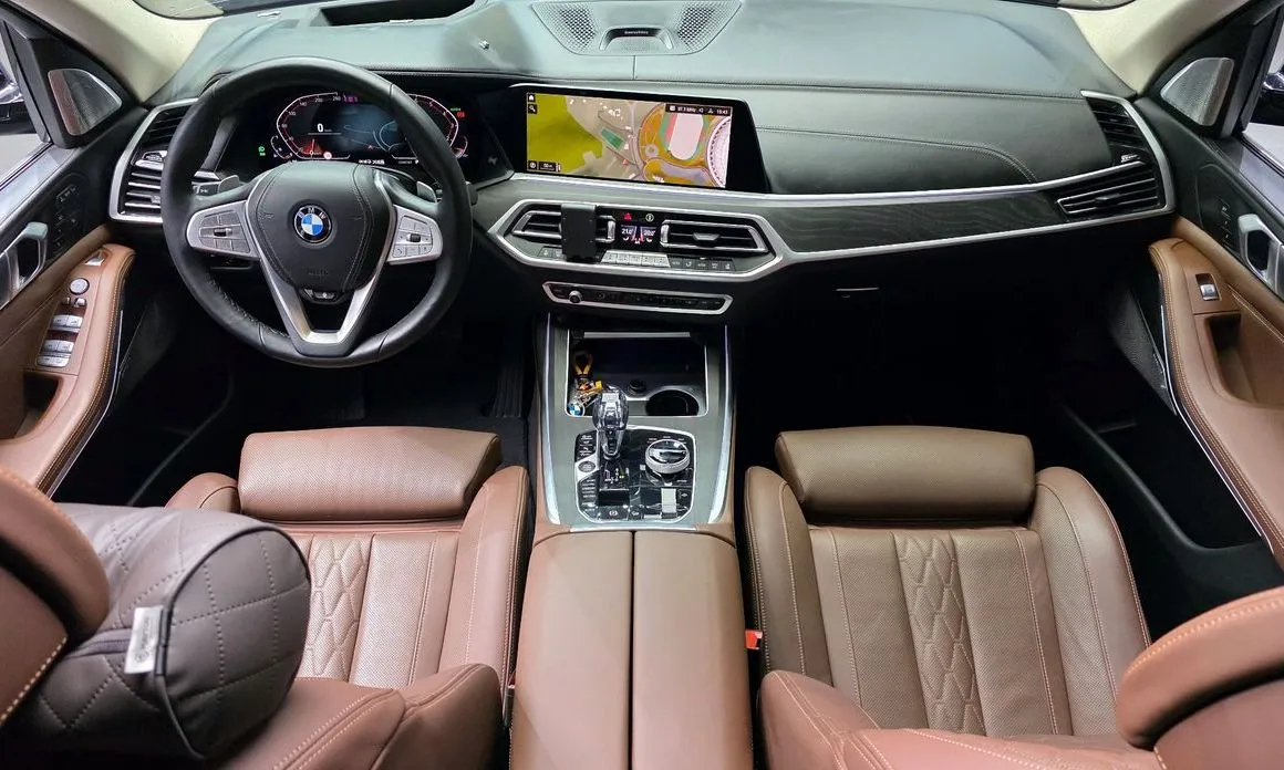 BMW X7 — фото 10