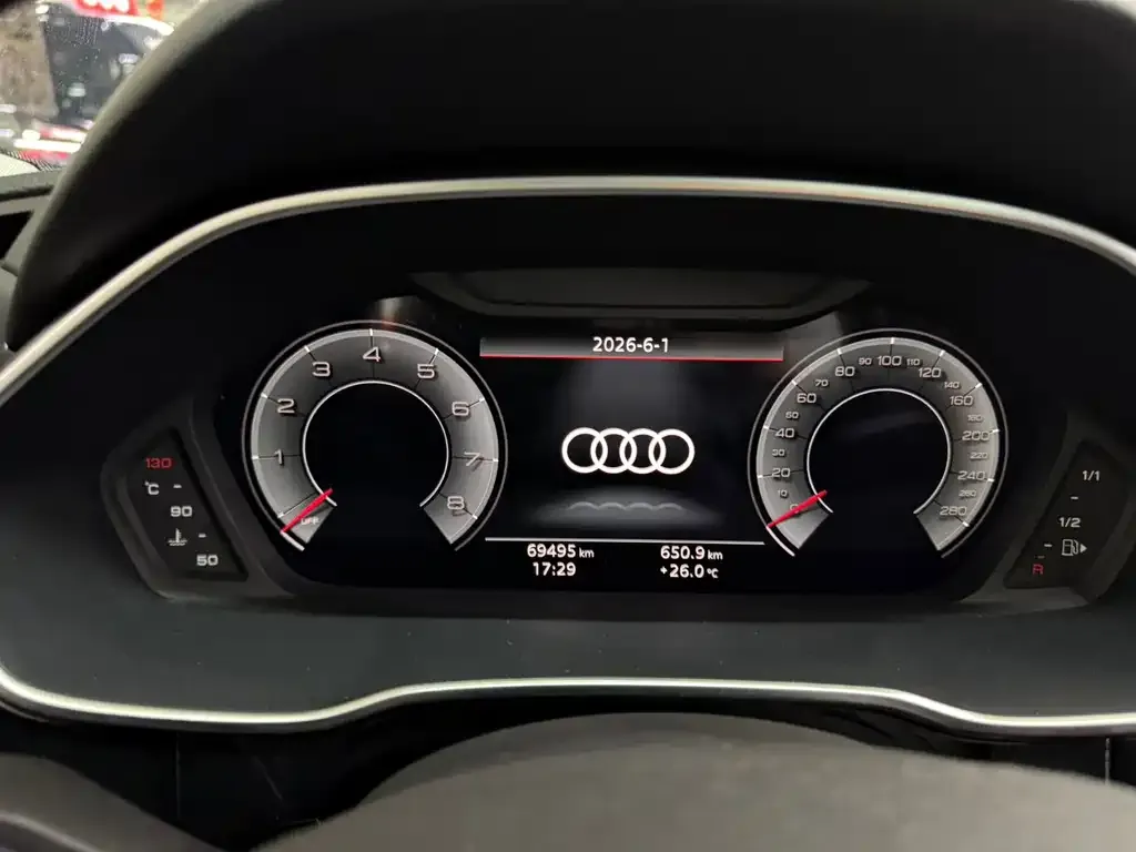 Audi Q3 — фото 2
