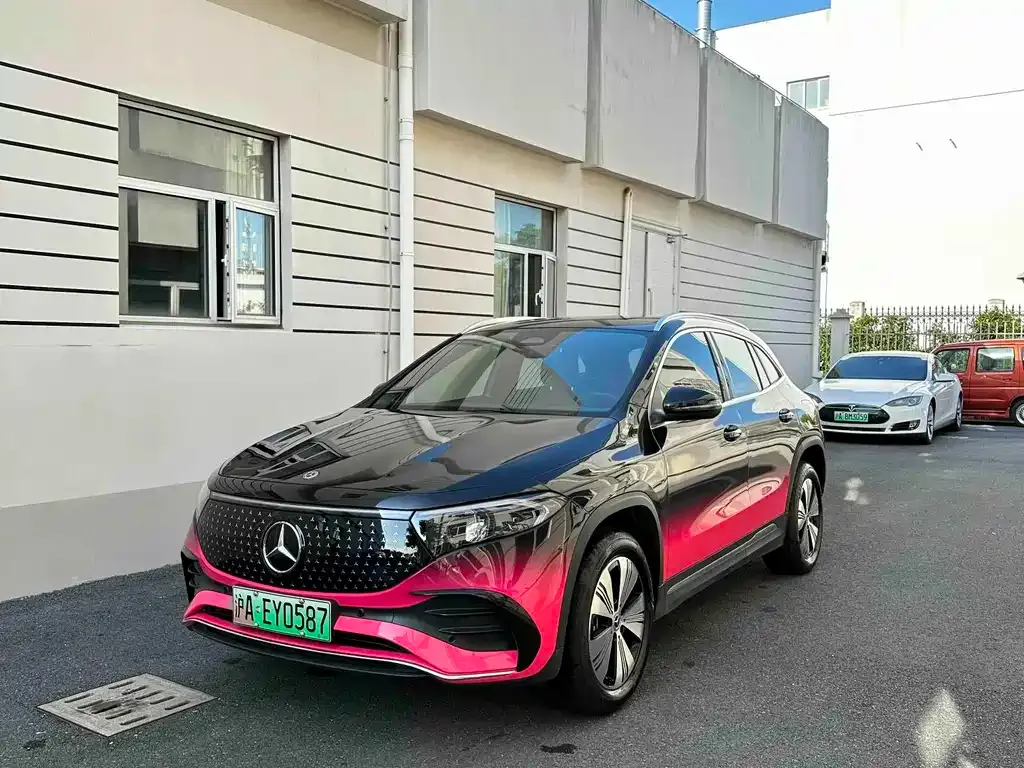 Mercedes-Benz EQA — фото 1