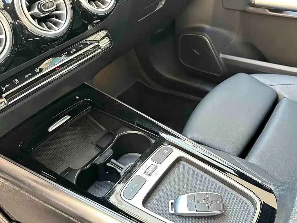 Mercedes-Benz EQA — фото 3
