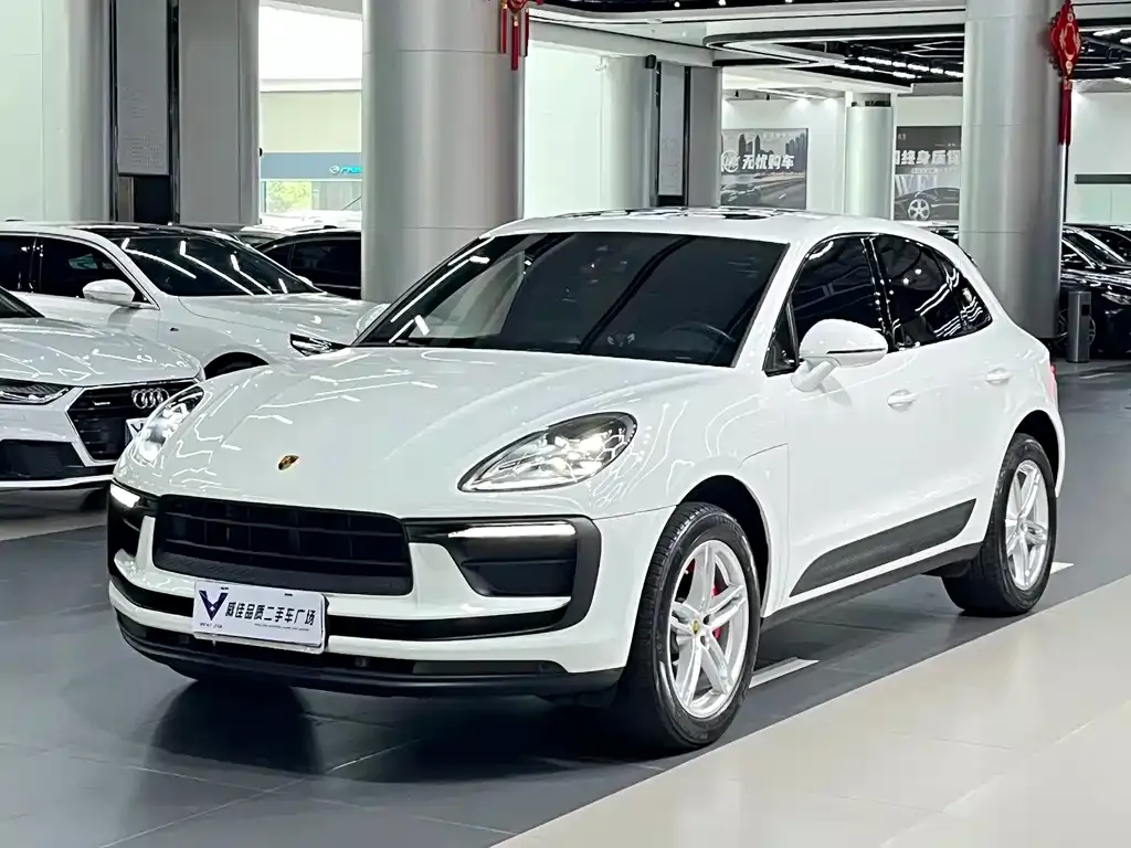 Porsche Macan — фото 1