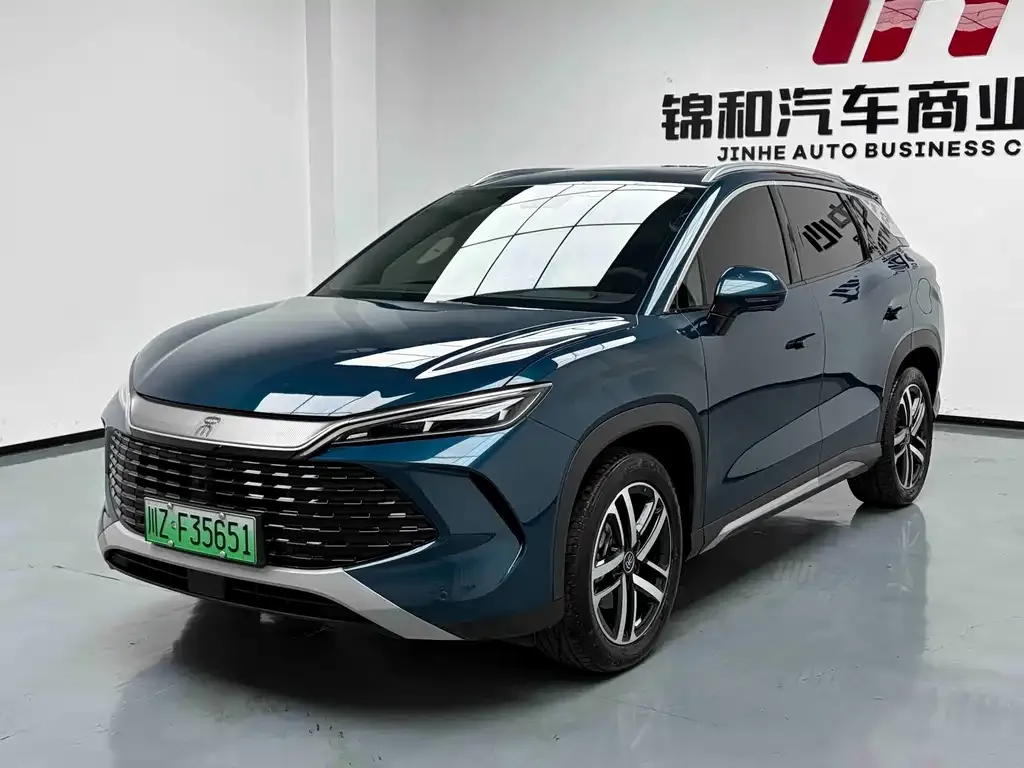 BYD L DM-i — фото 1