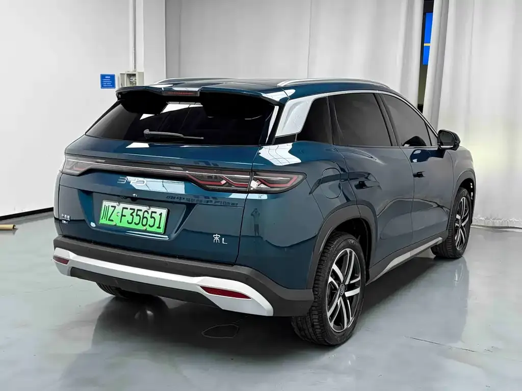 BYD L DM-i — фото 7