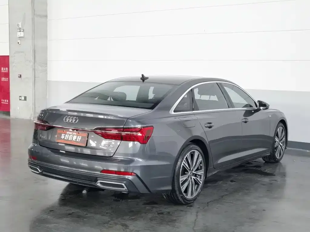 Audi A6L — фото 8