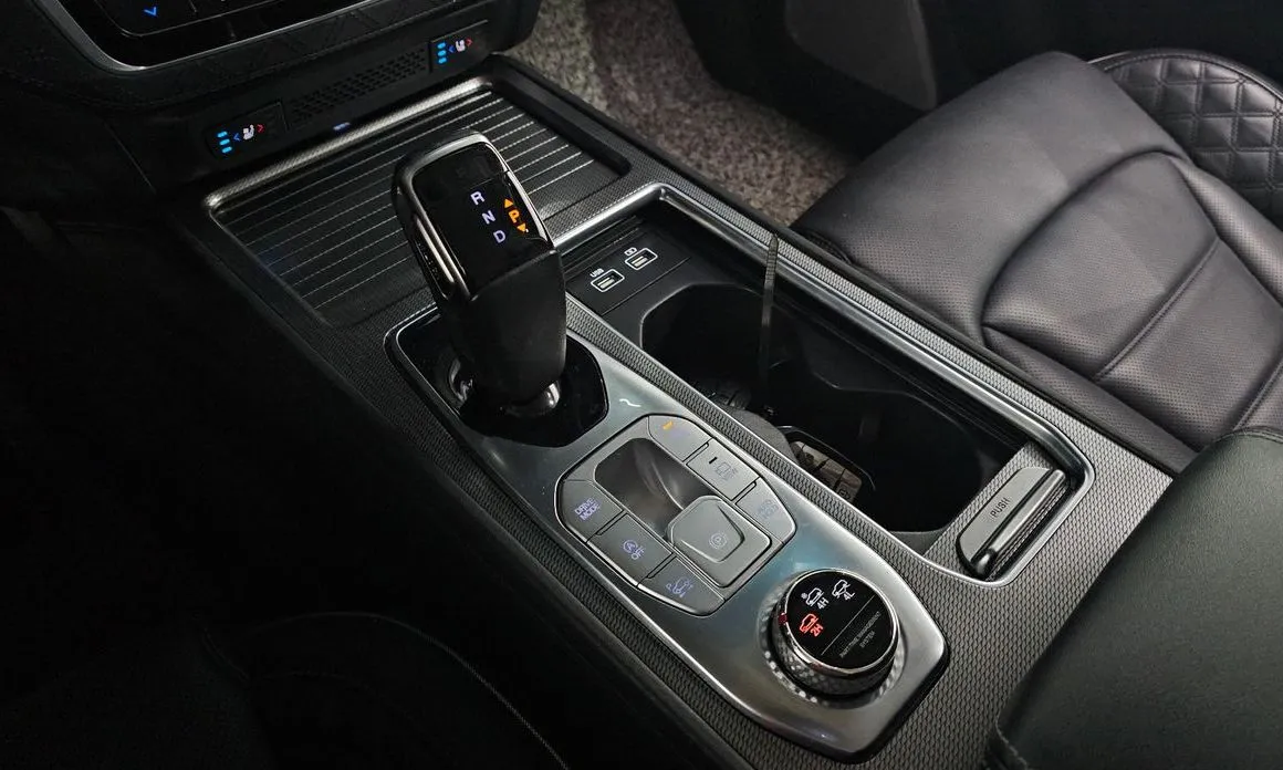 KG Mobility (Ssangyong) Rexton — фото 6