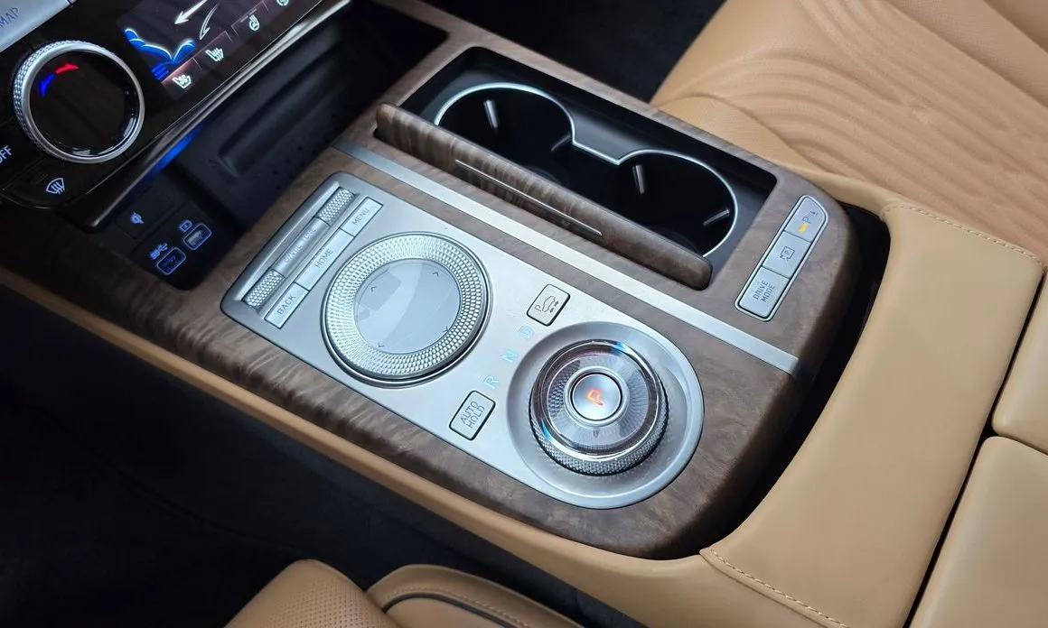 Genesis G80 — фото 10