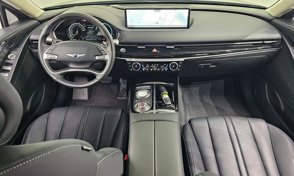 Genesis G80 — фото 10