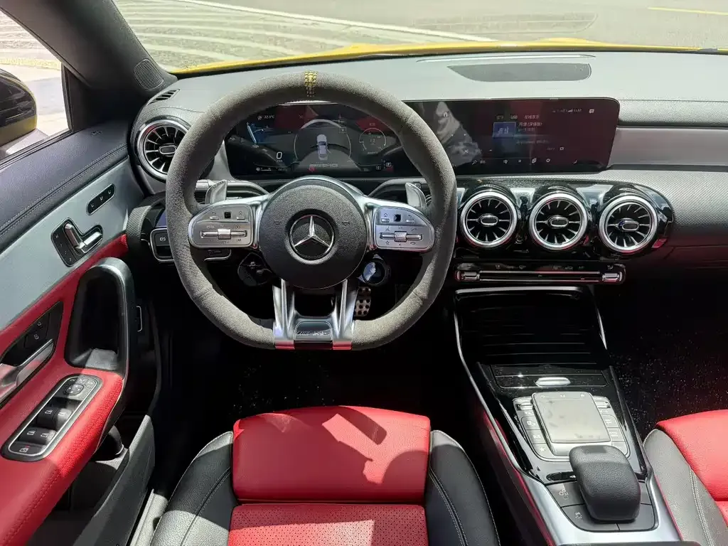 Mercedes-Benz CLA AMG — фото 8