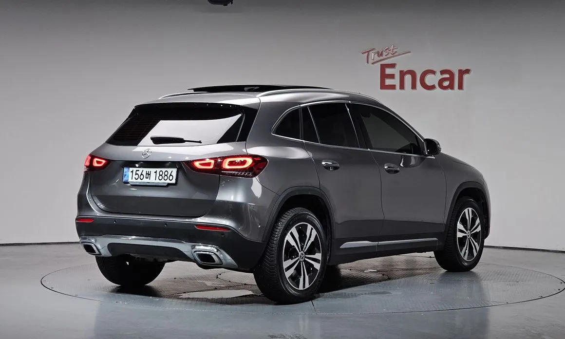 Mercedes-Benz GLA-Class — фото 6