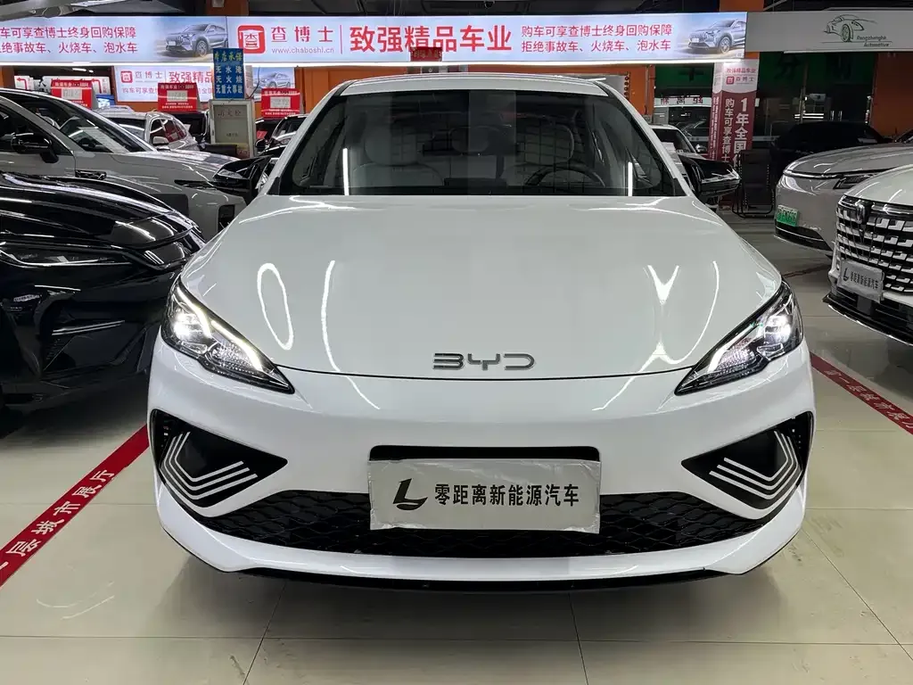 BYD Seal 05 DM-i — фото 9