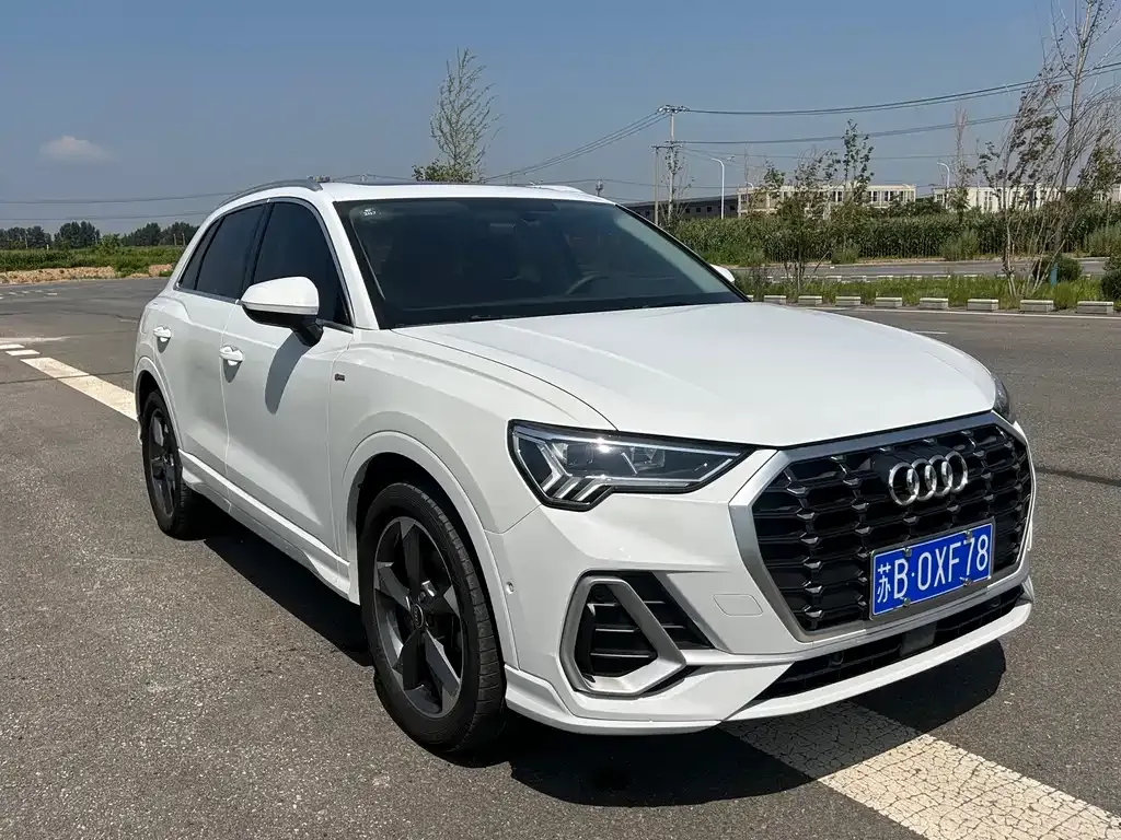 Audi Q3 — фото 10
