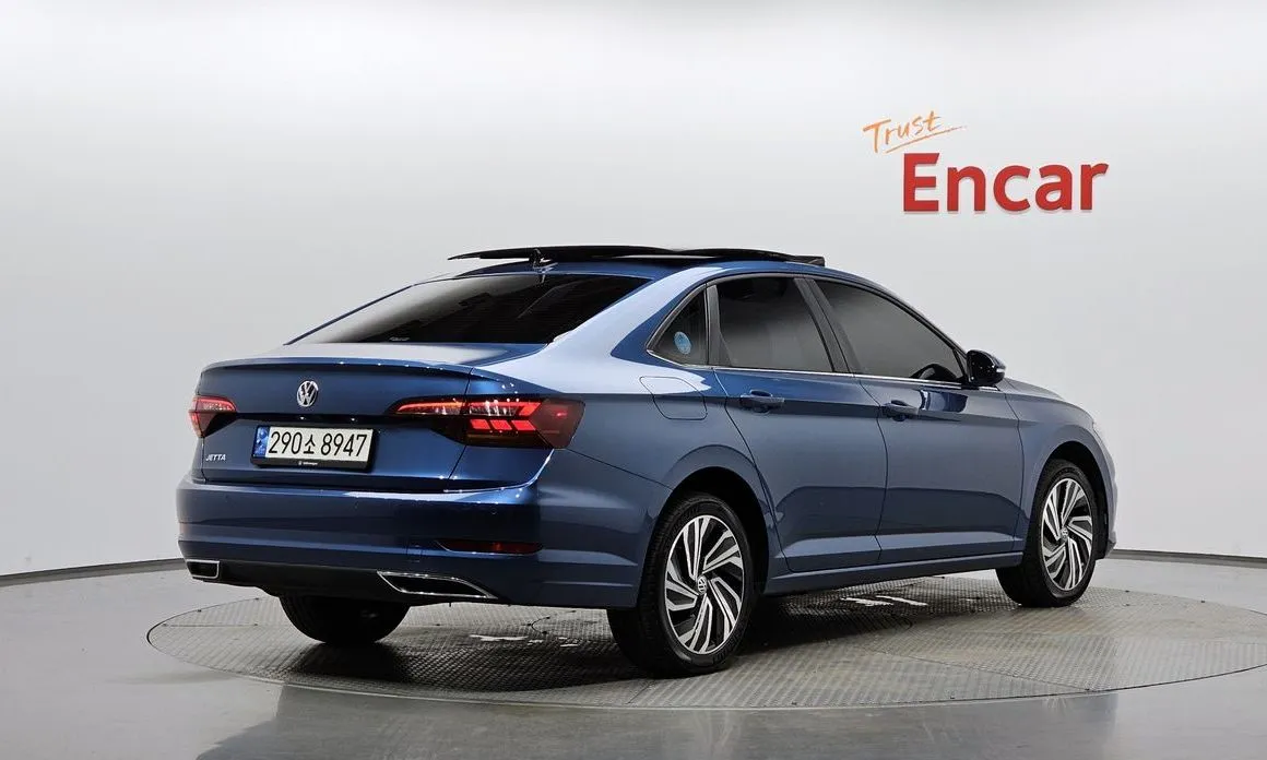 Volkswagen Jetta — фото 2