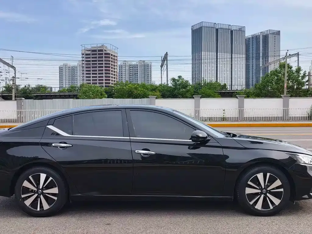 Nissan Teana — фото 5