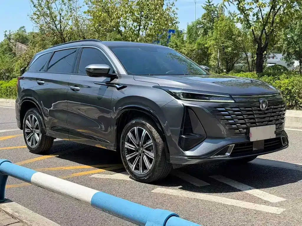 Changan CS75PLUS — фото 10
