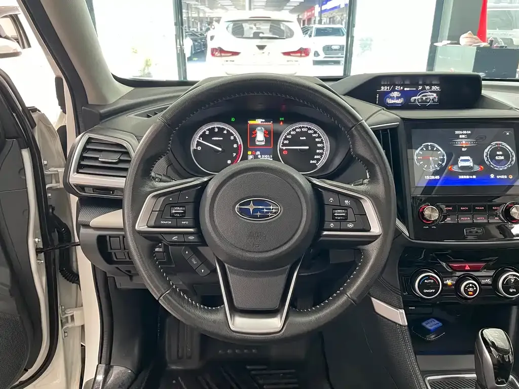 Subaru Forester — фото 9