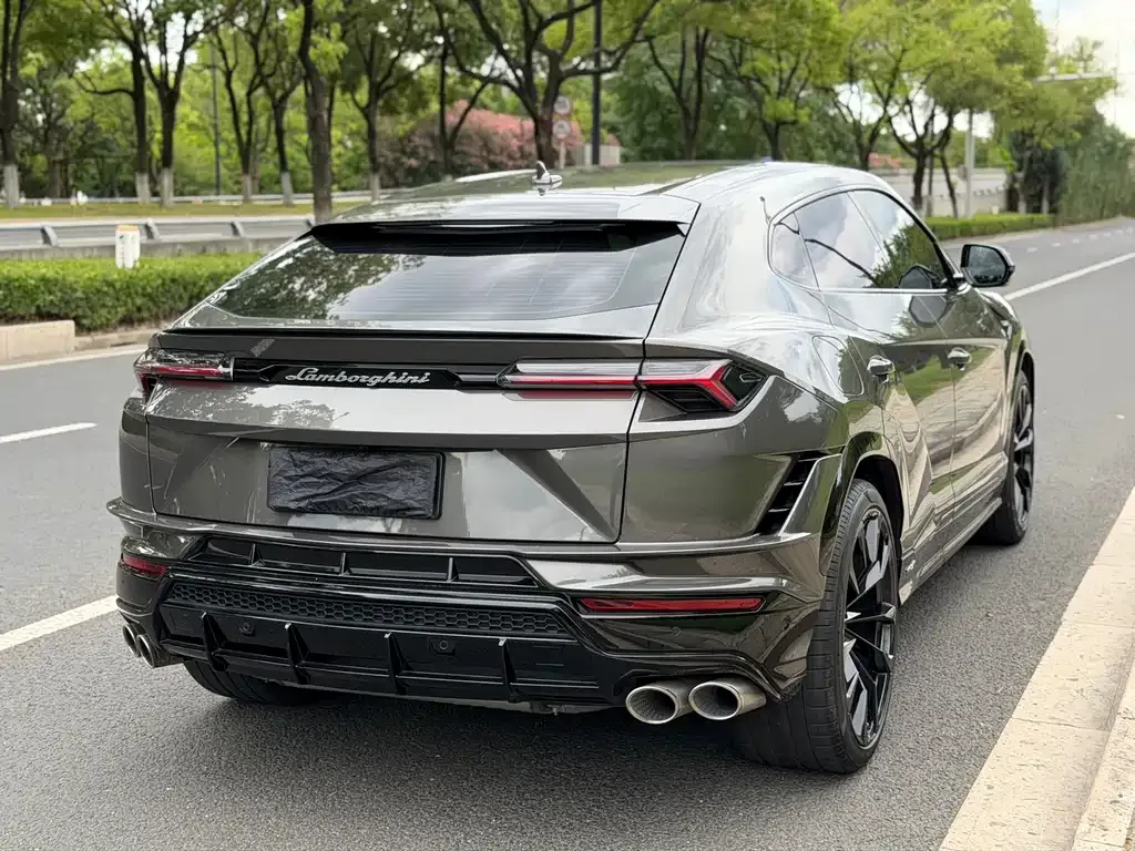 Lamborghini Urus — фото 6