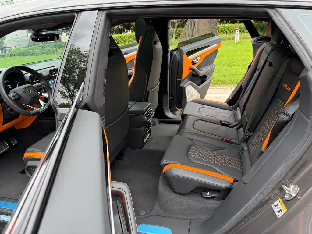 Lamborghini Urus — фото 2