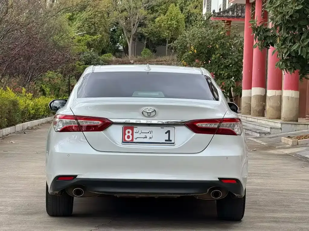 Toyota Camry — фото 7