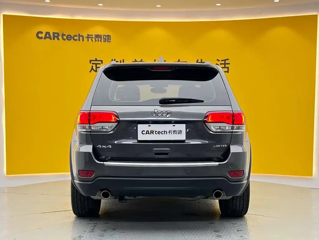 Jeep Grand Cherokee (Import) — фото 10