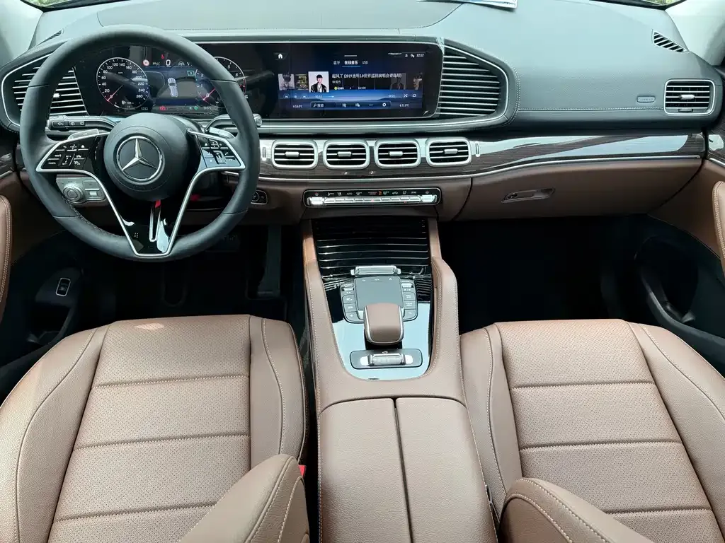 Mercedes-Benz GLE (Import) — фото 9