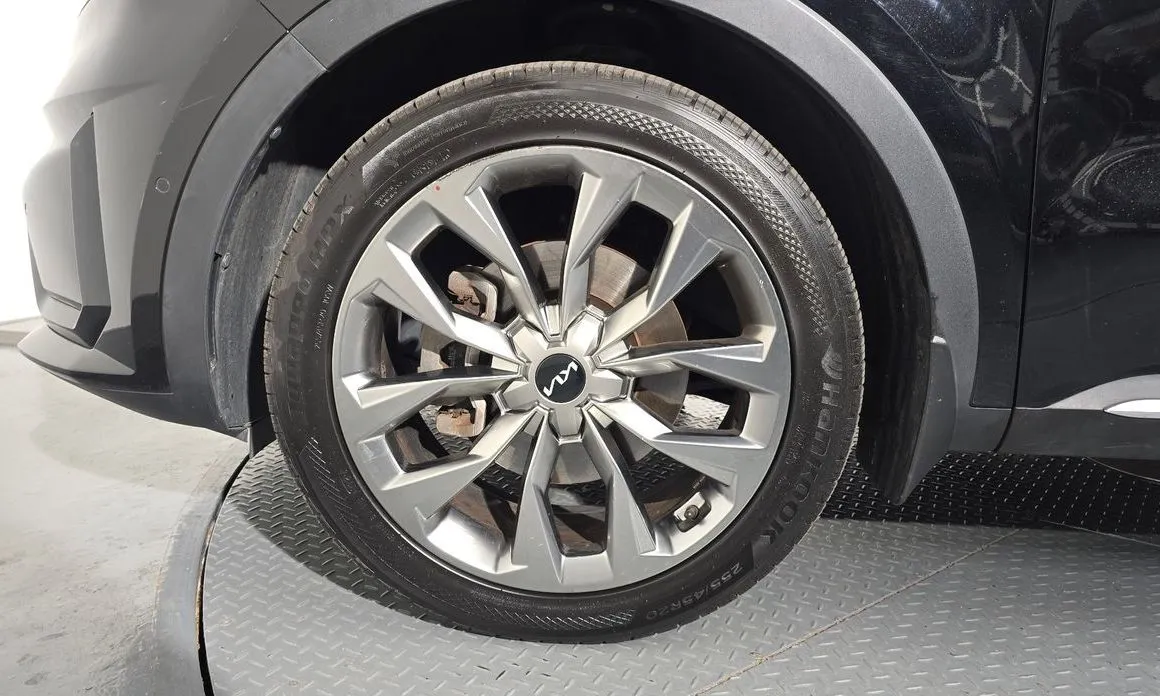 Kia Sorento — фото 8