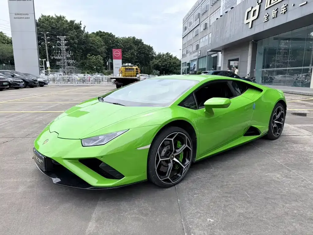 Lamborghini Huracan — фото 1