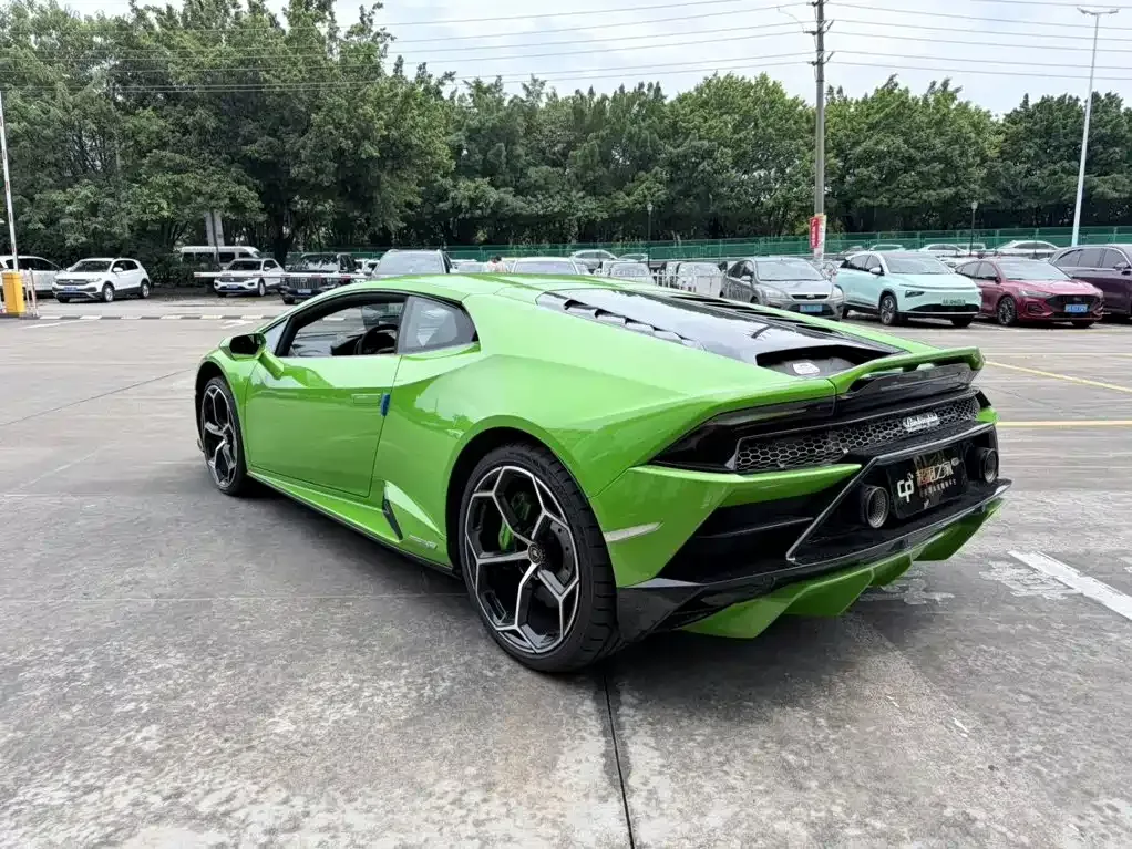 Lamborghini Huracan — фото 10