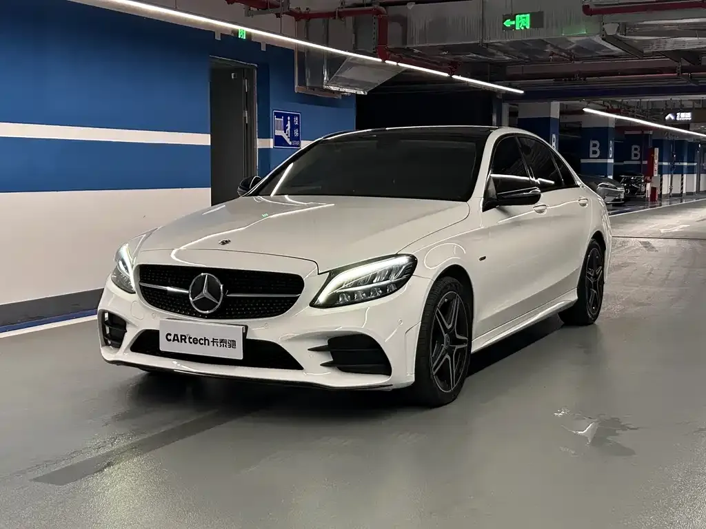 Mercedes-Benz C-Class — фото 1