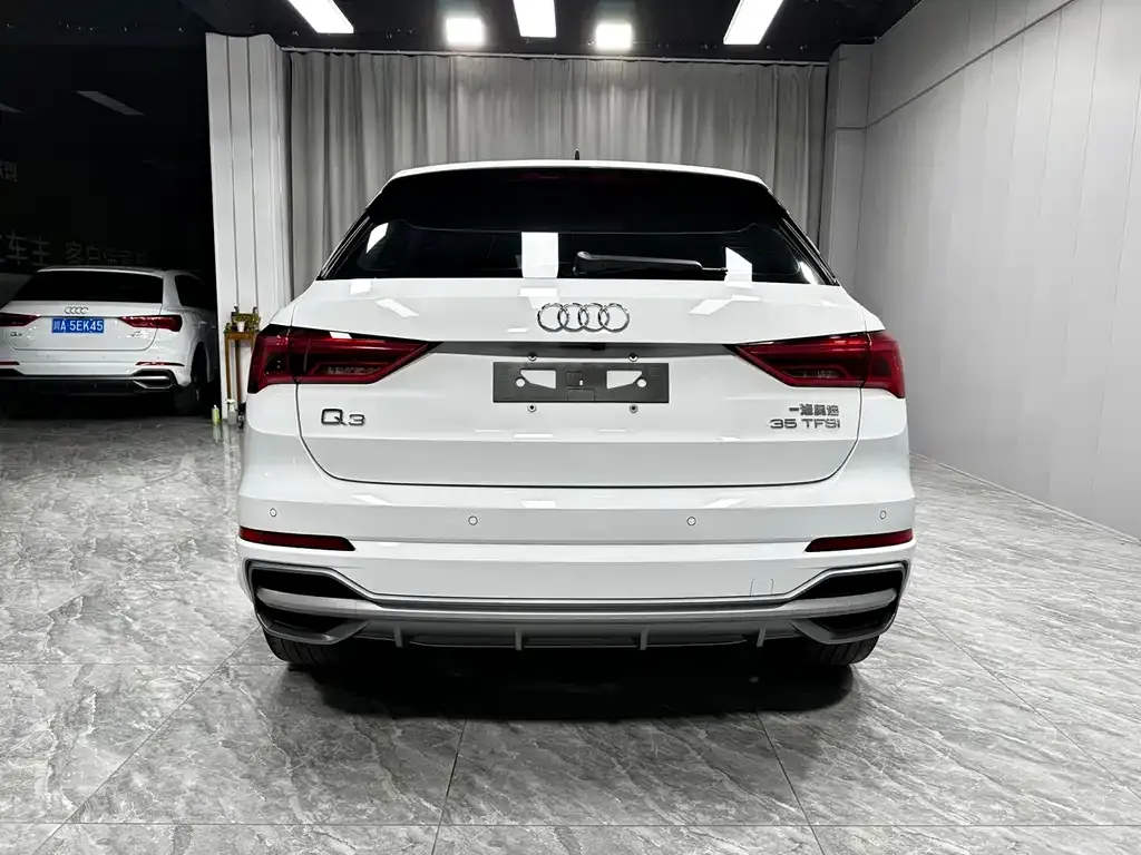 Audi Q3 — фото 2