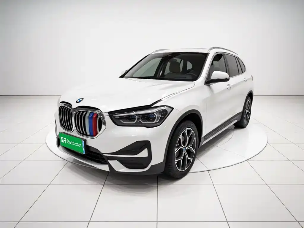 BMW X1 — фото 1