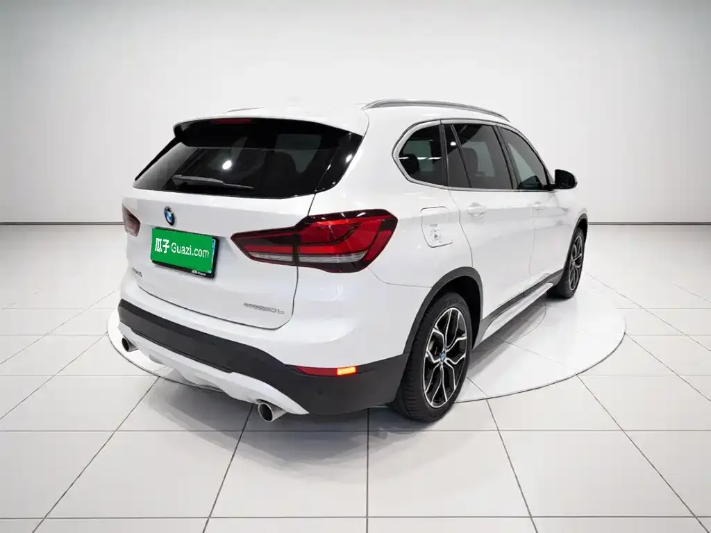 BMW X1 — фото 3