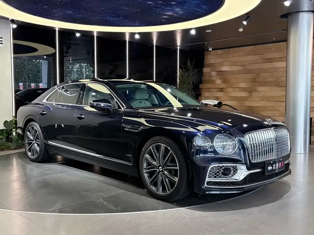 Bentley Flying Spur — фото 7