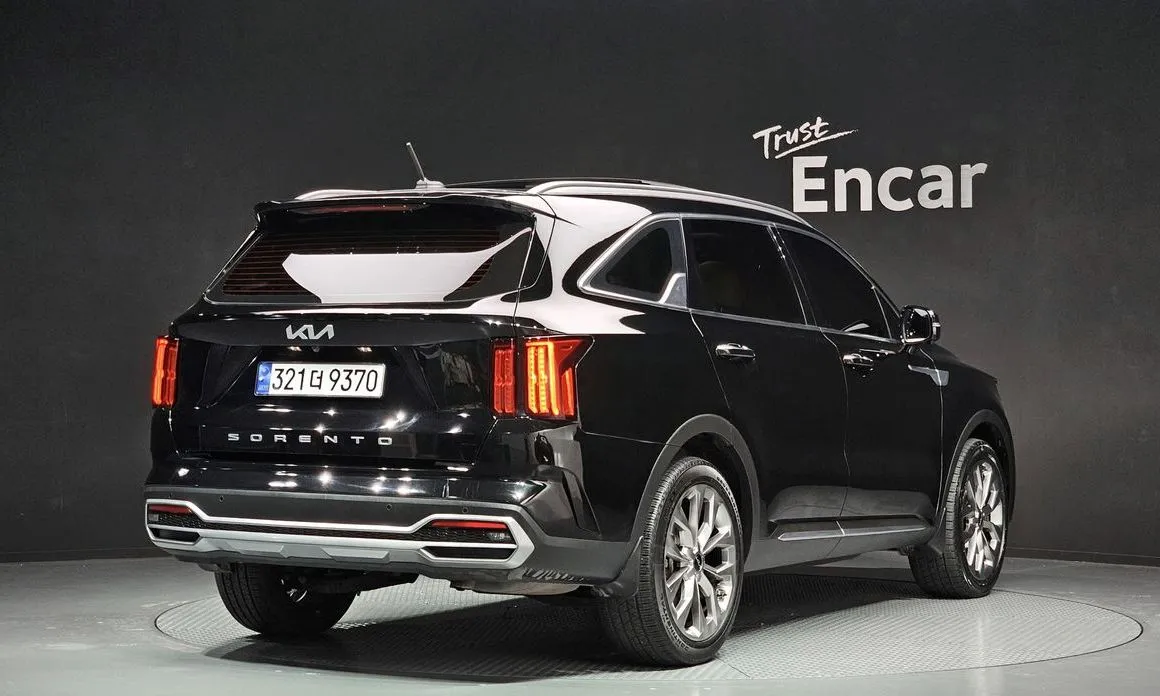 Kia Sorento — фото 4