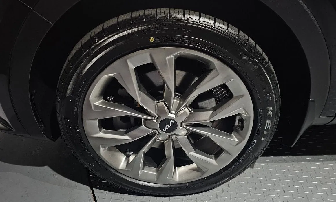 Kia Sorento — фото 3