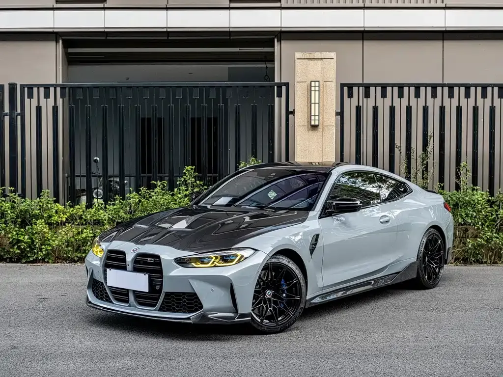 BMW M4 — фото 1