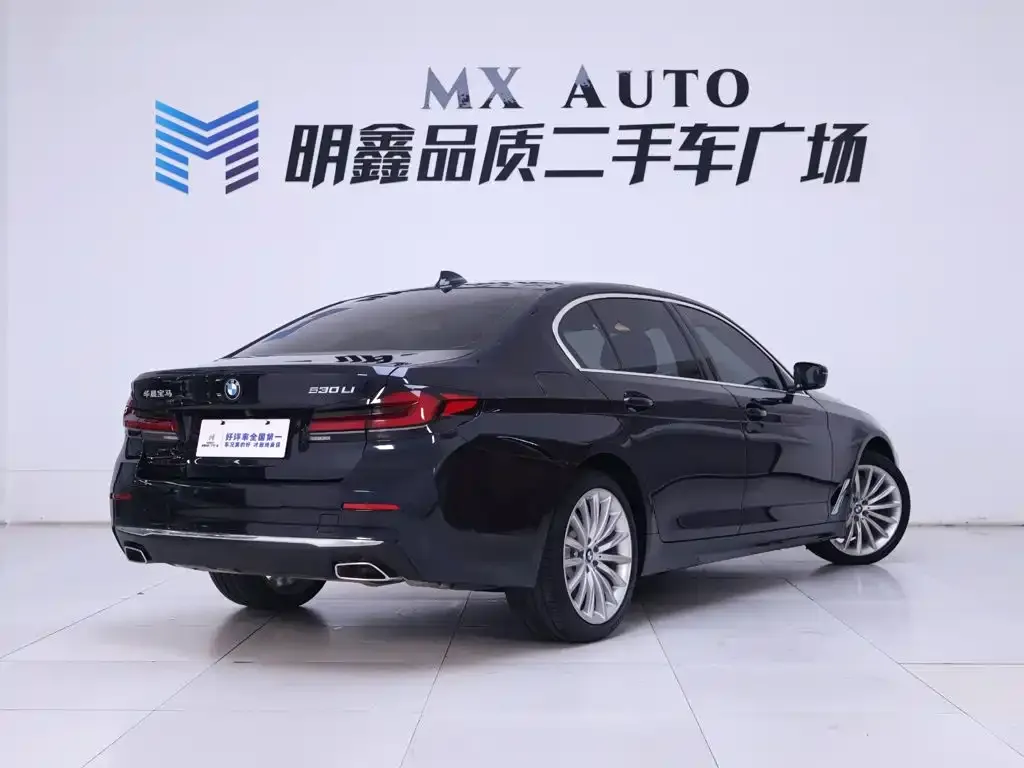 BMW 5 Series — фото 10