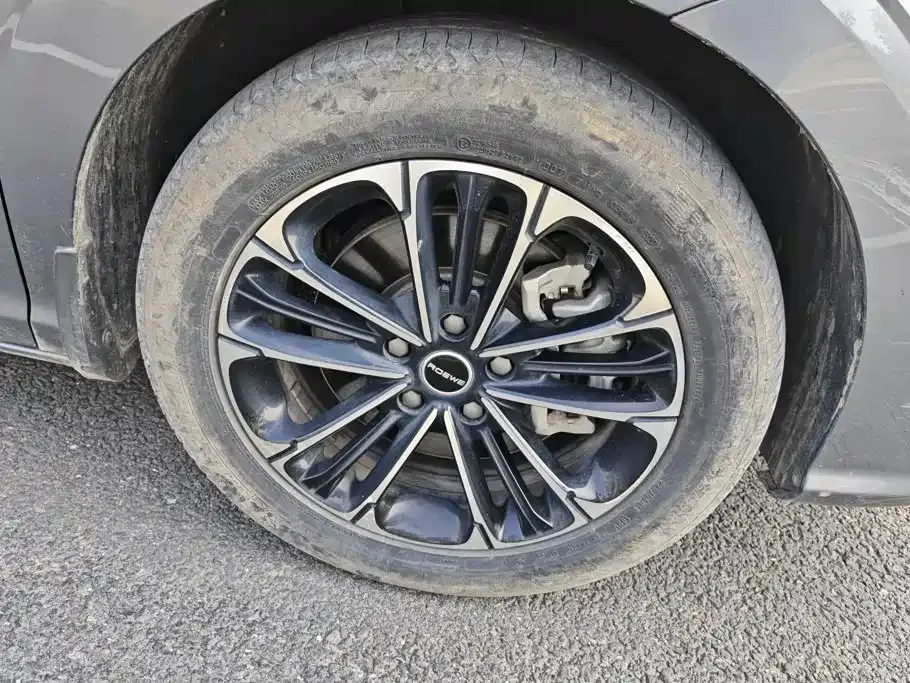 Roewe iMAX8 — фото 10