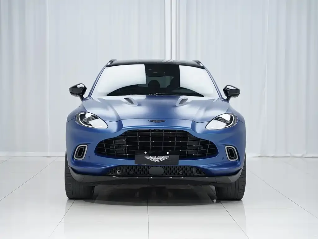 Aston Martin DBX — фото 2