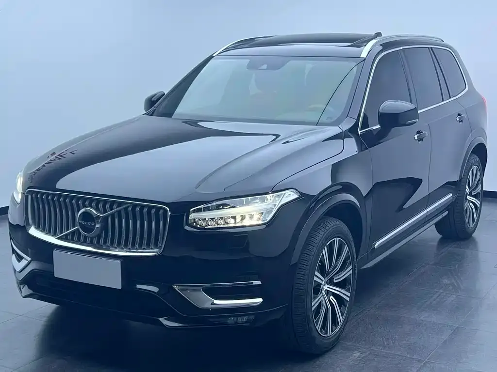 Volvo XC90 — фото 1