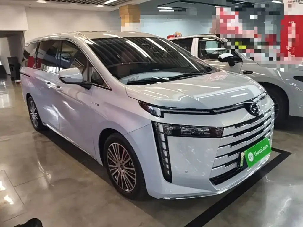 GAC Motor 传祺E8 PHEV — фото 8