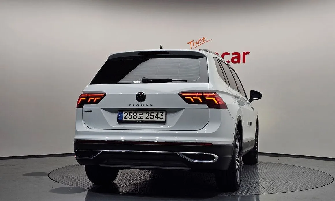 Volkswagen Tiguan — фото 3