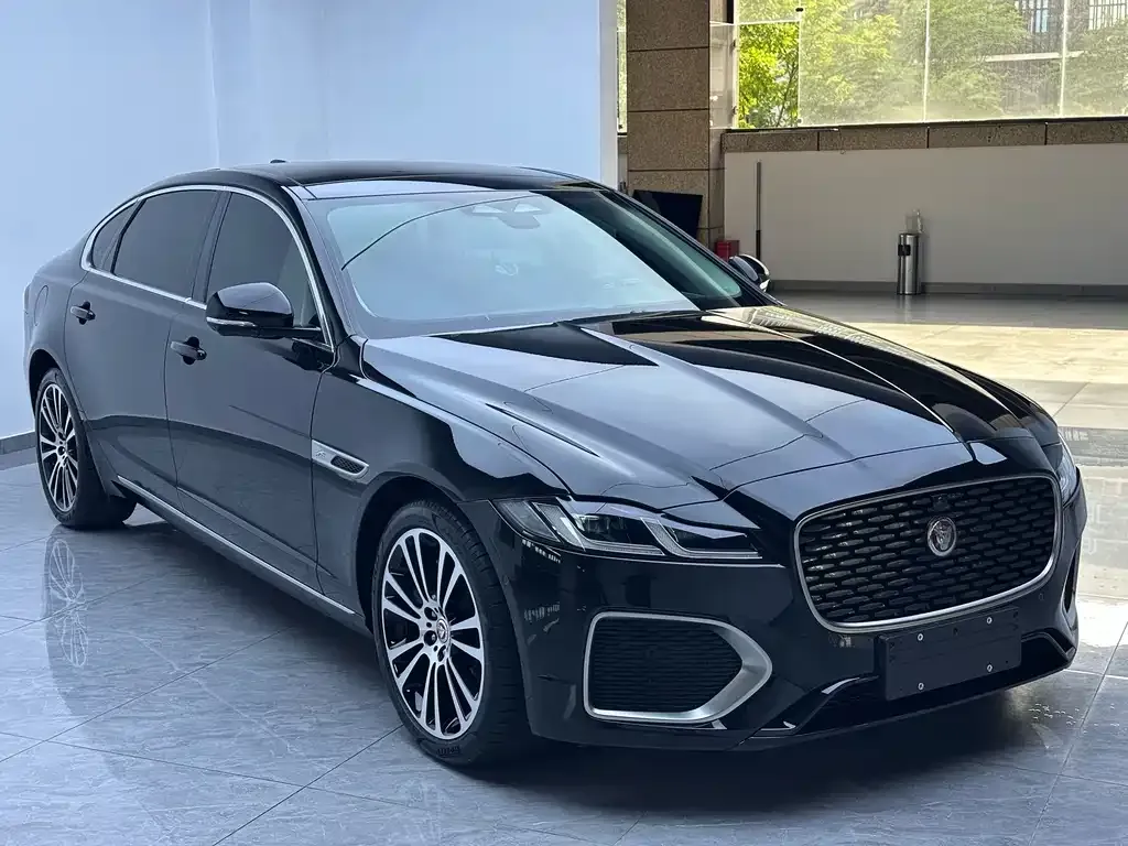 Jaguar XFL — фото 9