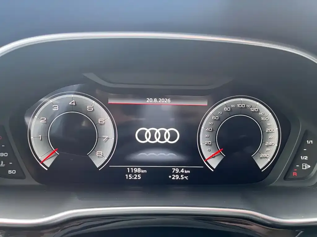 Audi Q3 — фото 2