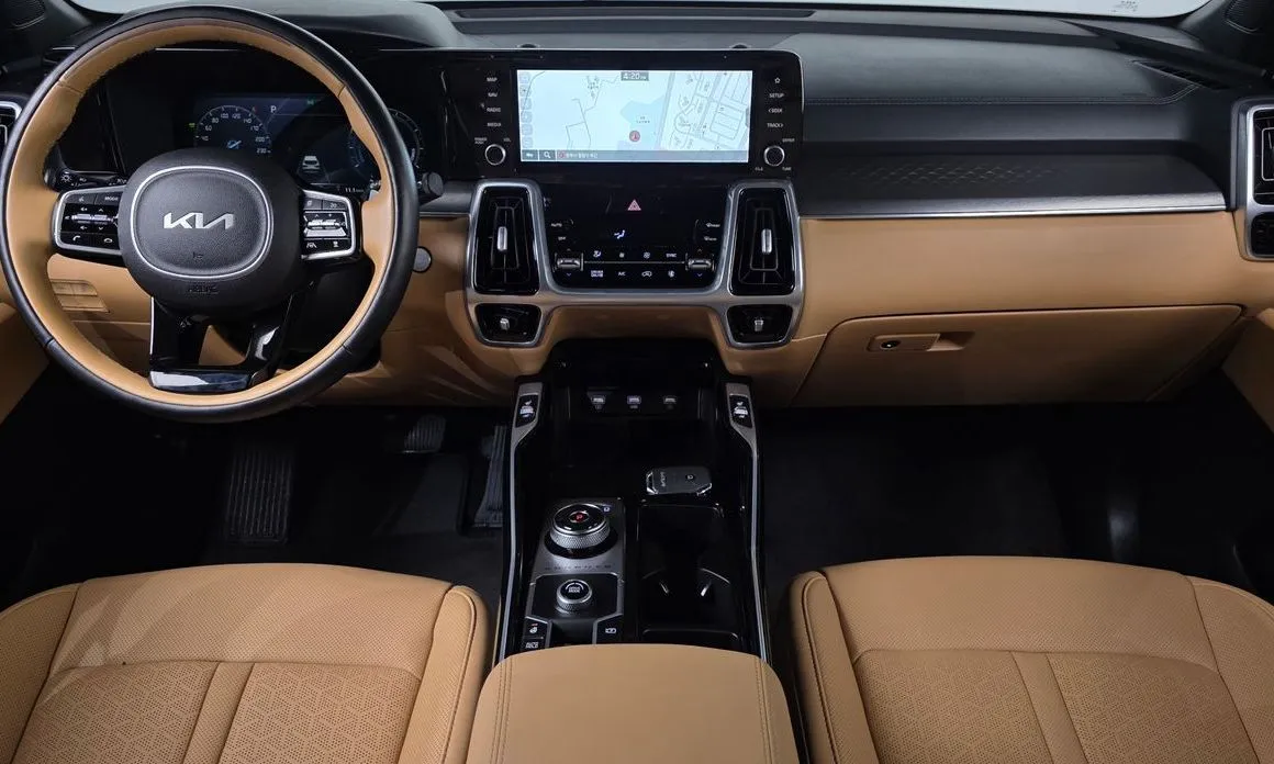 Kia Sorento — фото 10