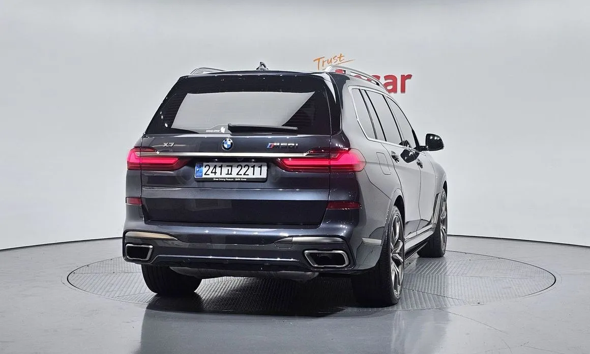 BMW X7 — фото 2