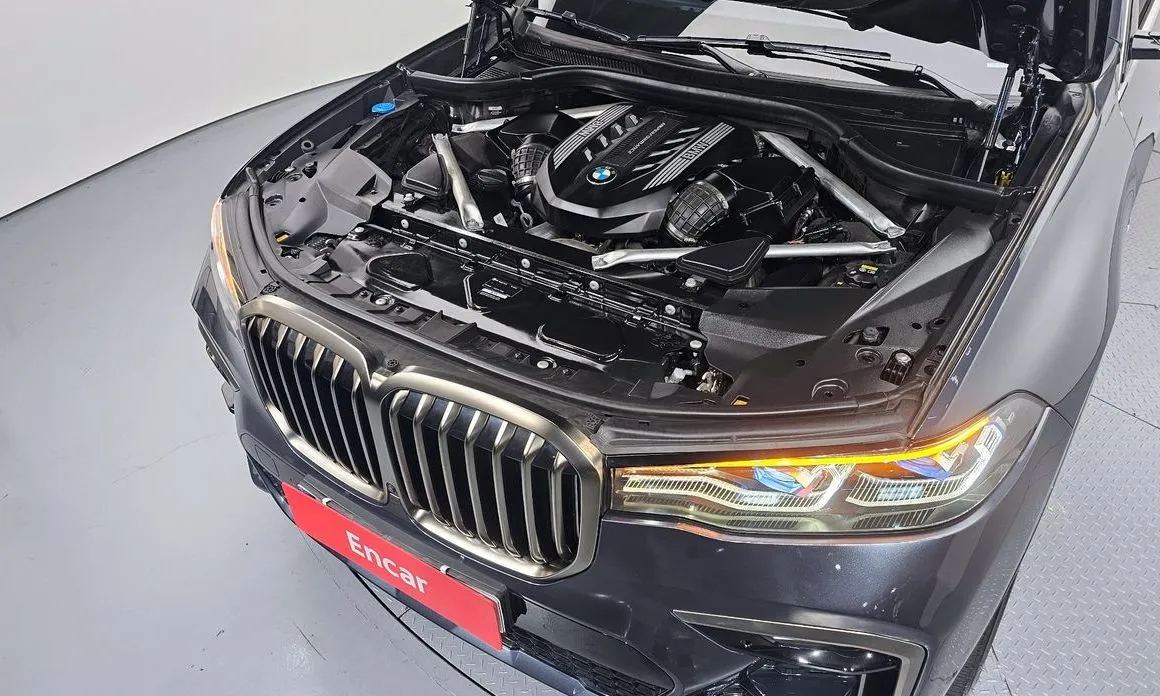 BMW X7 — фото 10
